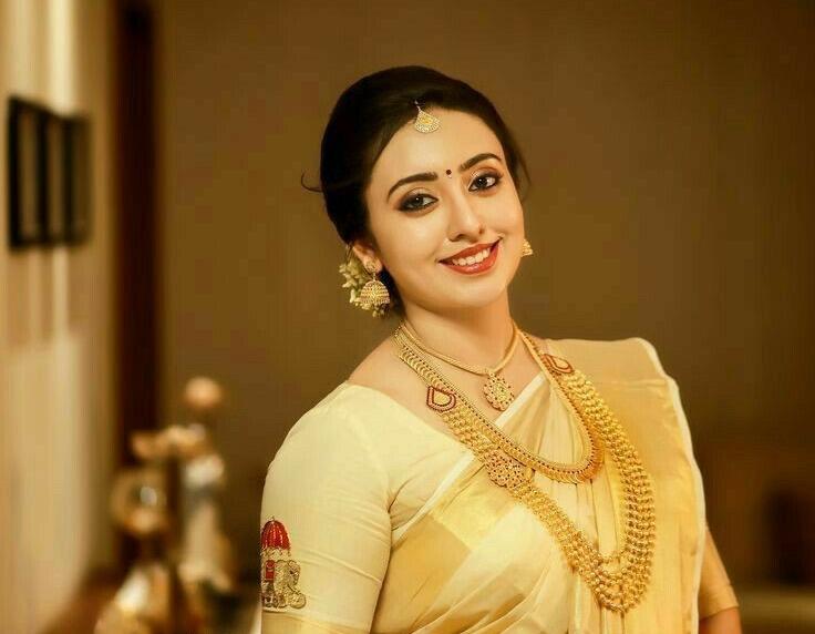 CHAMAYAM BEAUTY PARLOUR PARAPPANANGADI